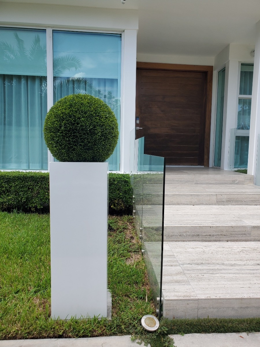 20″ Topiary with Yang Fiberglass Vase