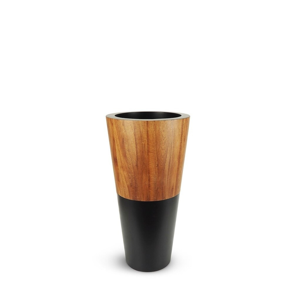 Lux Natura – Wood veneer with black fiberglass